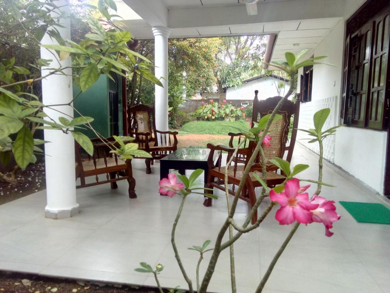Ceylon Hostel-Galle Unawatuna Eksteriør billede